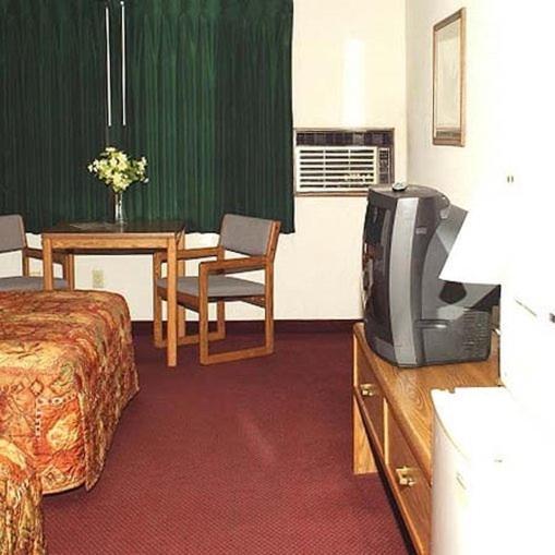 Countryside Lea Motel